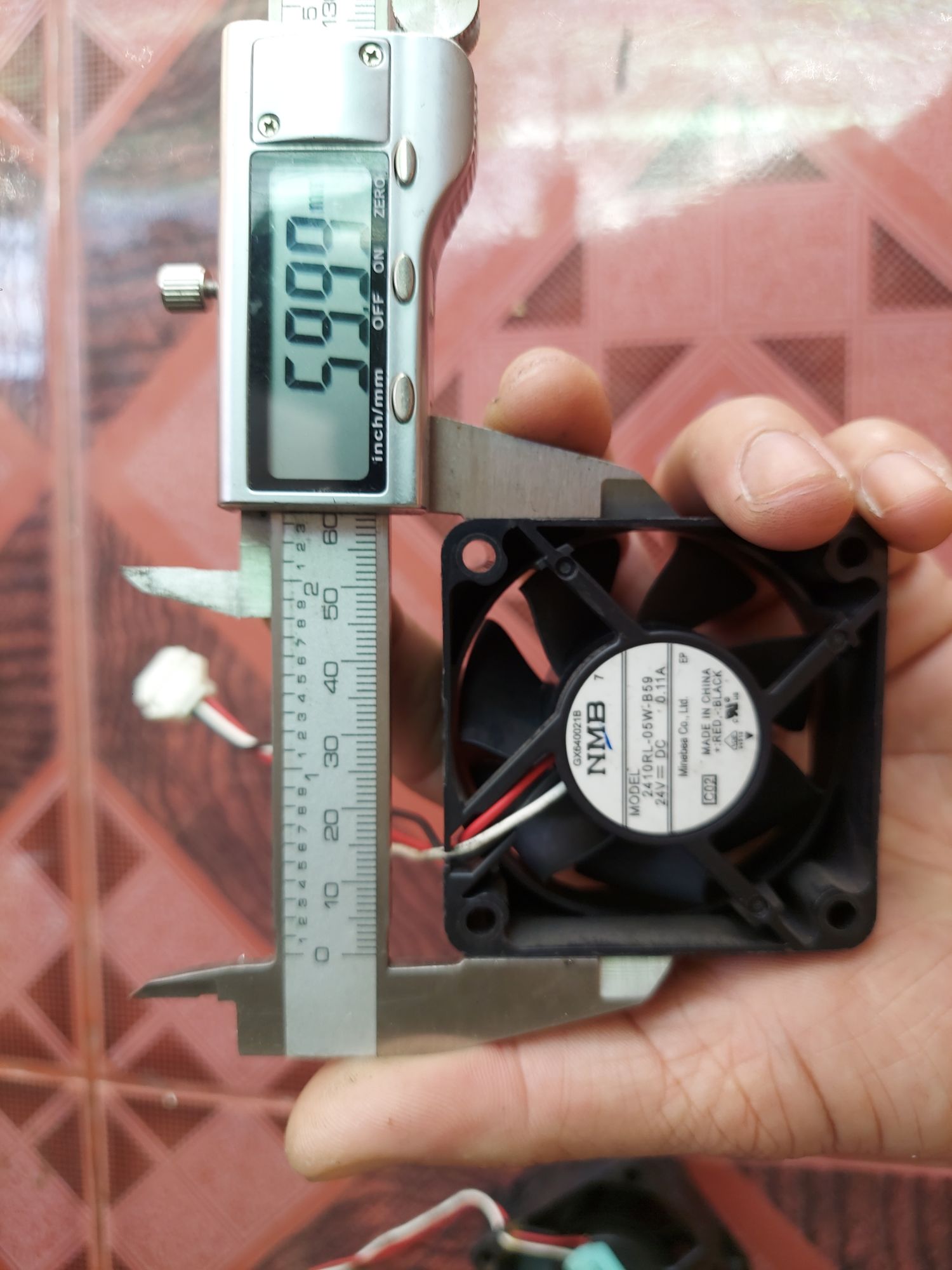 Quạt tản nhiệt 24v NMB 6×6×2.5