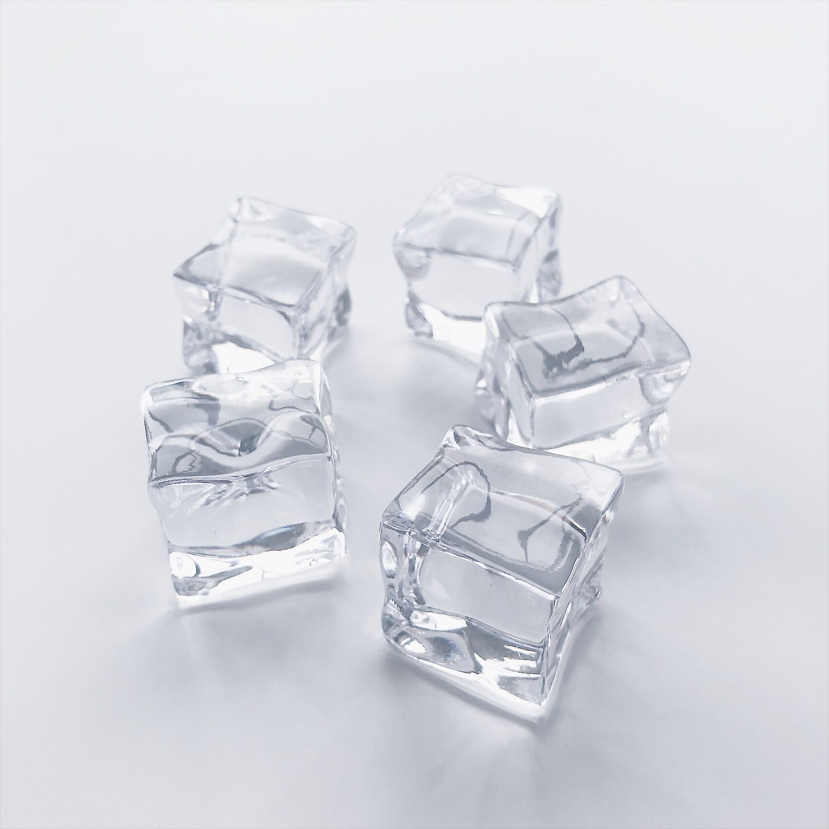 Đạo cụ đá viên mô phỏng đạo cụ tạo dáng chụp ảnh đá viên to giả acrylic đá viên phụ trợ đồ trang trí nền chụp ảnh cốc trà