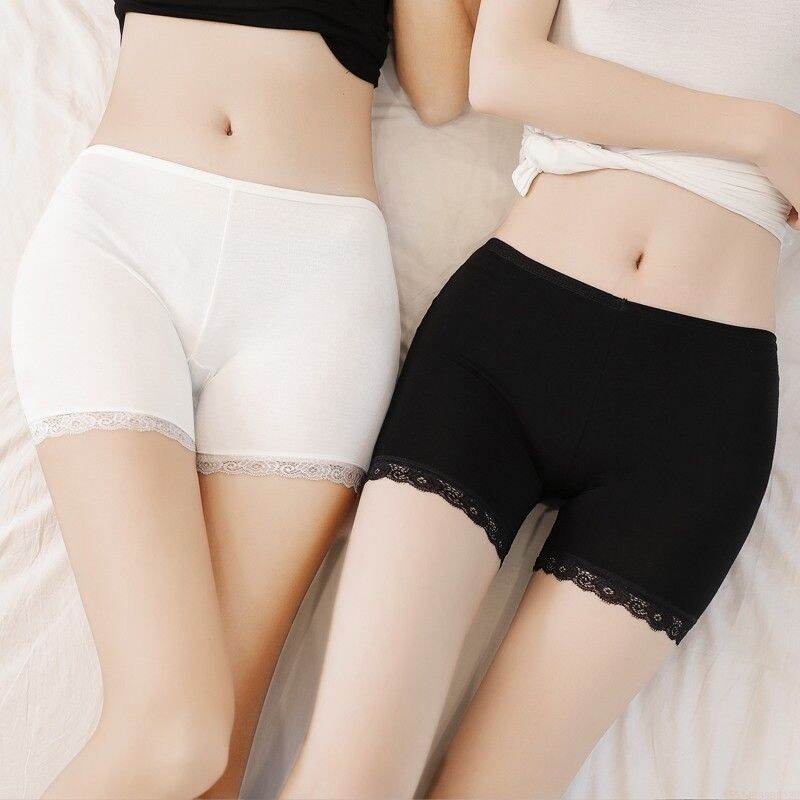 2 Quần đùi váy ren