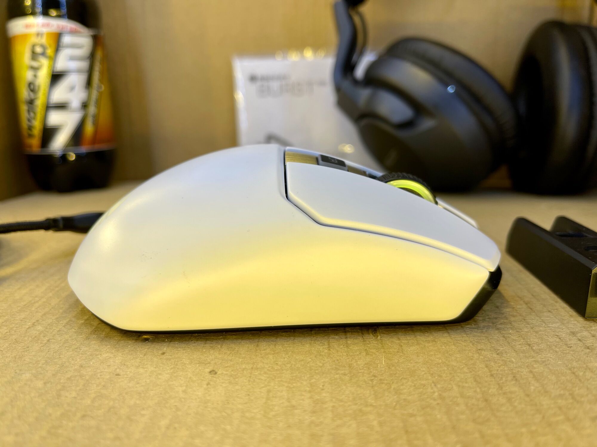 Chuột không dây Roccat kain 200 aimo