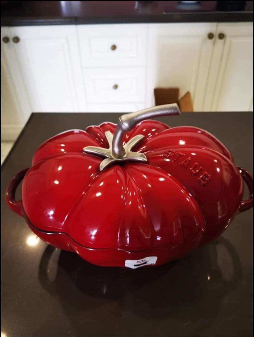 🇩🇪Nồi gang đúc Staub cà chua đỏ 25cm made in France - dung tích 3,7 lit về sẵn giá tốt