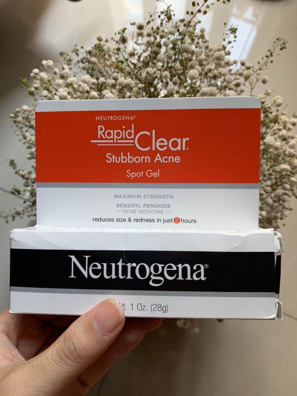 Gel chấm mụn Neutrogena Rapid Clear Stubborn Acne