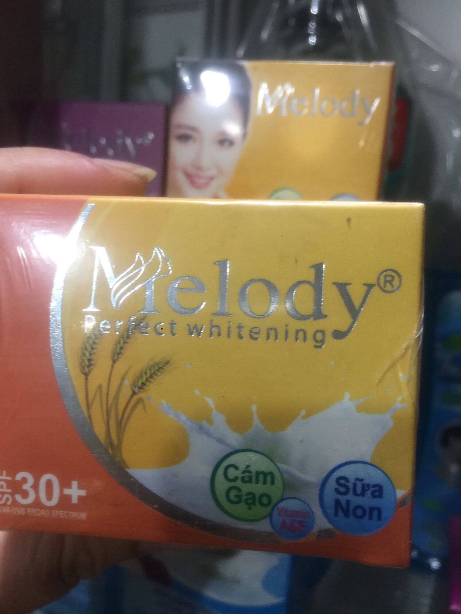 Kem Melody Mụn Thâm Liền Sẹo 8g