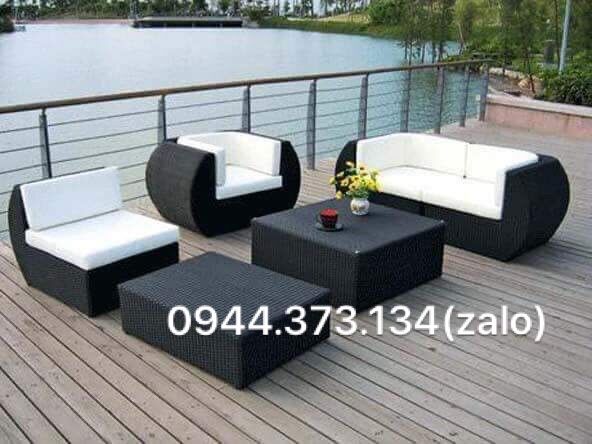 Bộ bàn ghế sắt sân vườn giá rẻ .