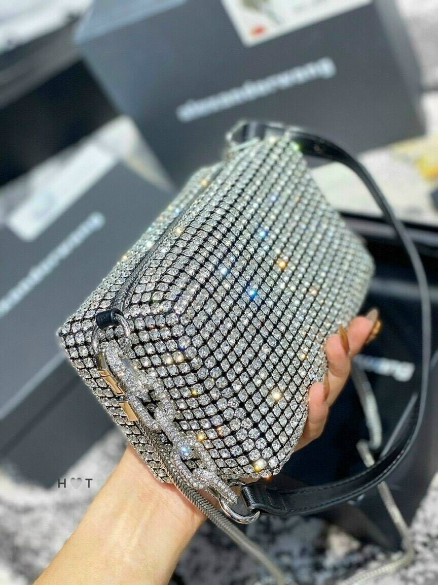 Túi Wabg đính đá xuất Fullbox (Size 19cm)