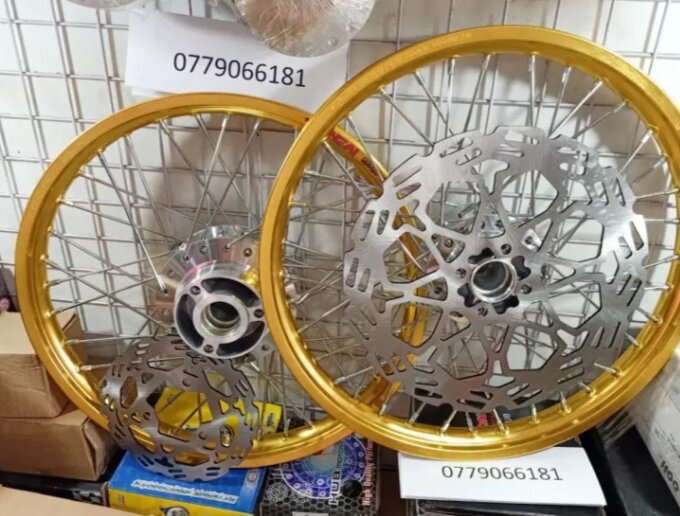 [HCM]CẶP BÁNH CĂM SATRIA RAIDER KÈM 2 ĐĨA Y NHƯ HÌNH ẢNH NIỀNG NHÔM BANZAI THÁI LAN GẮN VỪA KHÔNG CHẾ SẢN PHẨM CHẤT LƯỢNG NHANH TAY MUA NGAY