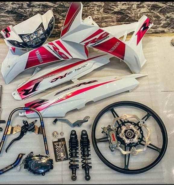 Dàn áo Sirius Trắng 50/110cc kèm tem