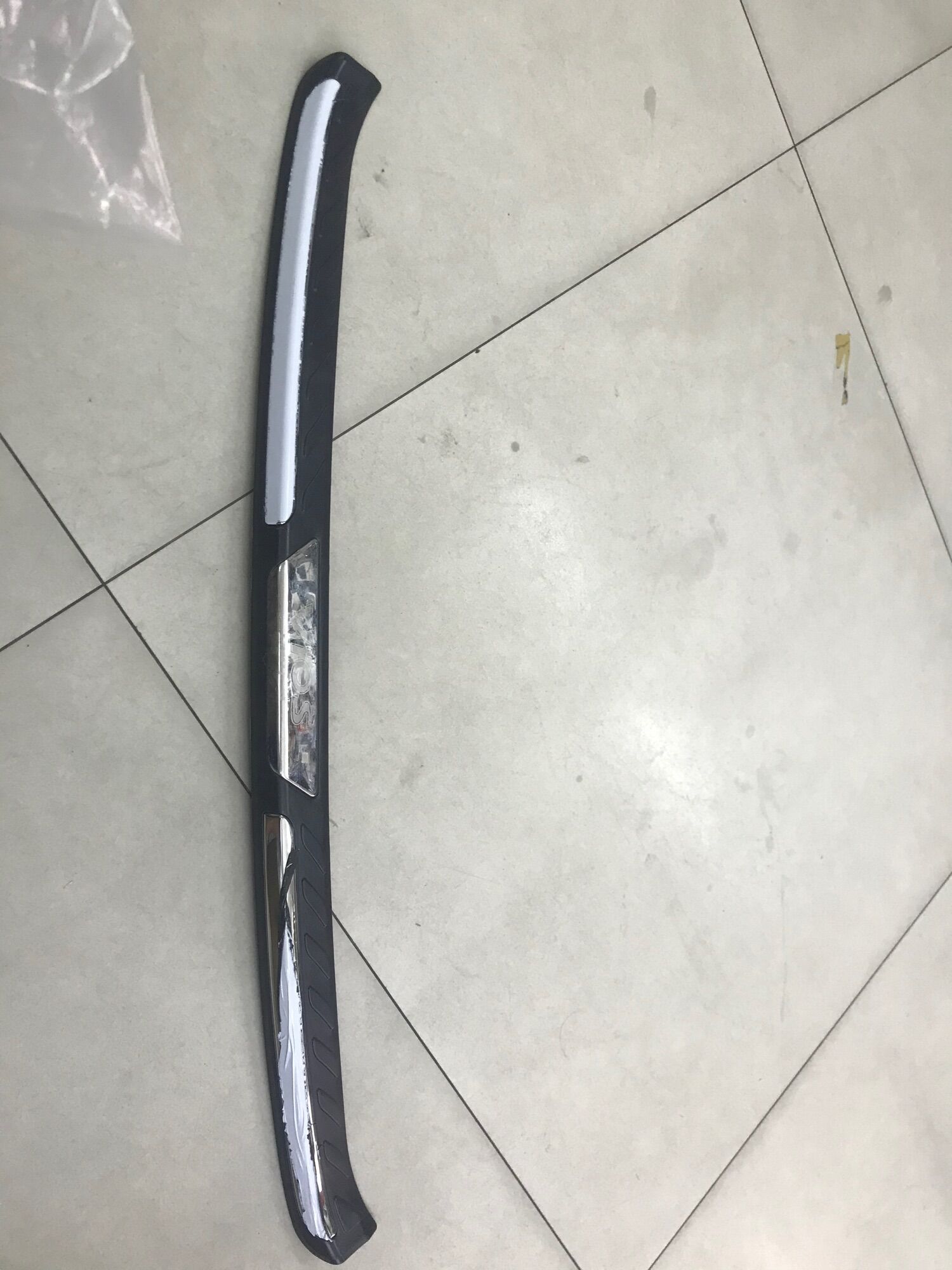 Nẹp chống trầy cốp sau vios 2019 2020 2021 2022