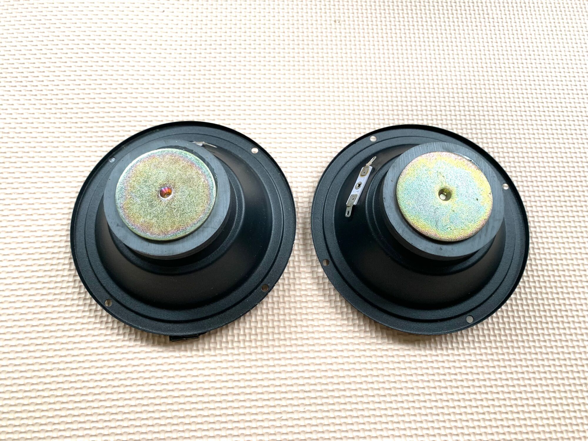 Loa trung 12 cm, 14 cm , loa mid từ bảy màu ( giá 1 chiếc)