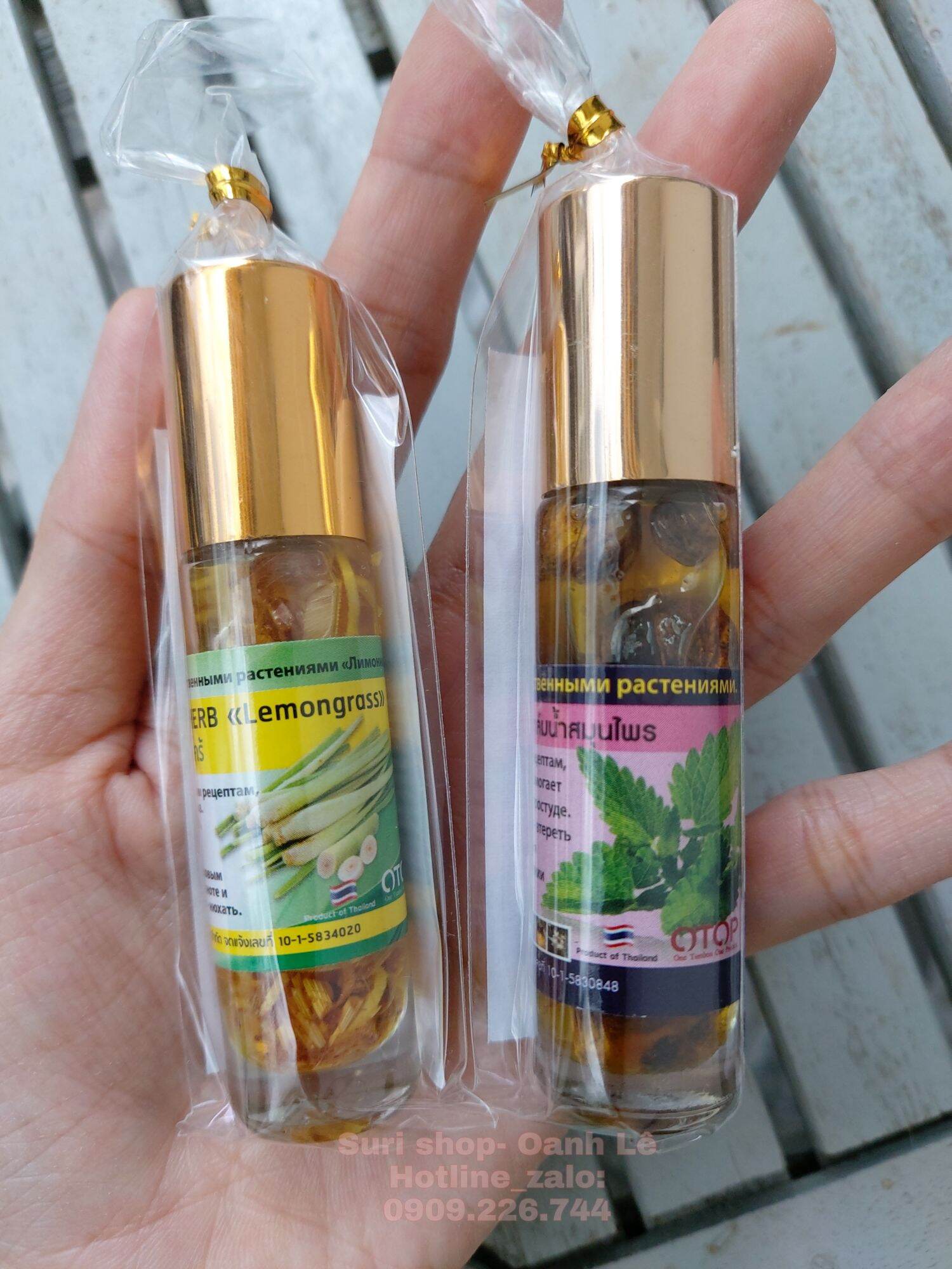 Combo 2 chai dầu gió thảo dược dạng lăn Otop Thái Lan