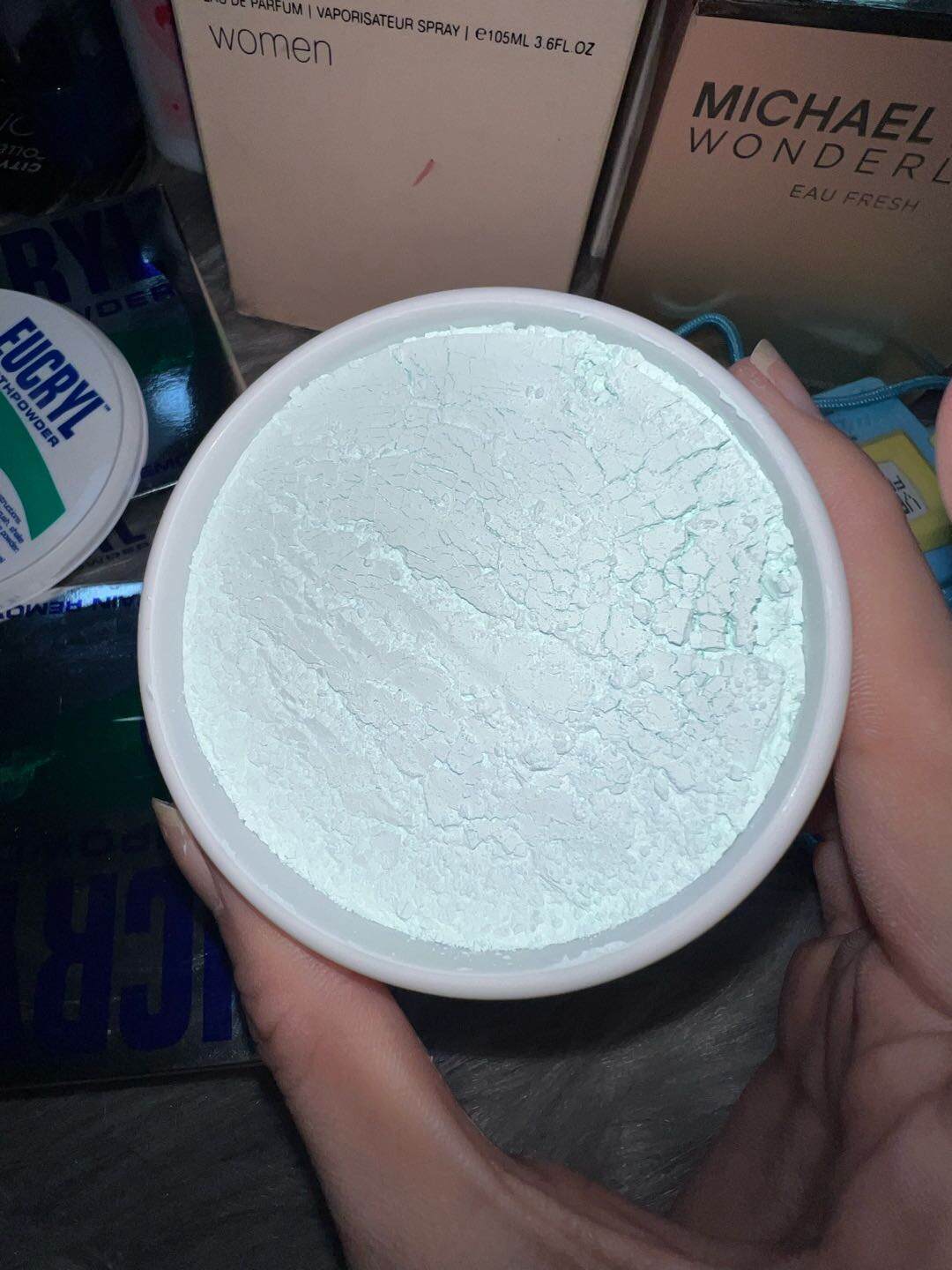 Bột tẩy trắng răng Eucryl Toothpowder Freshmint 50g