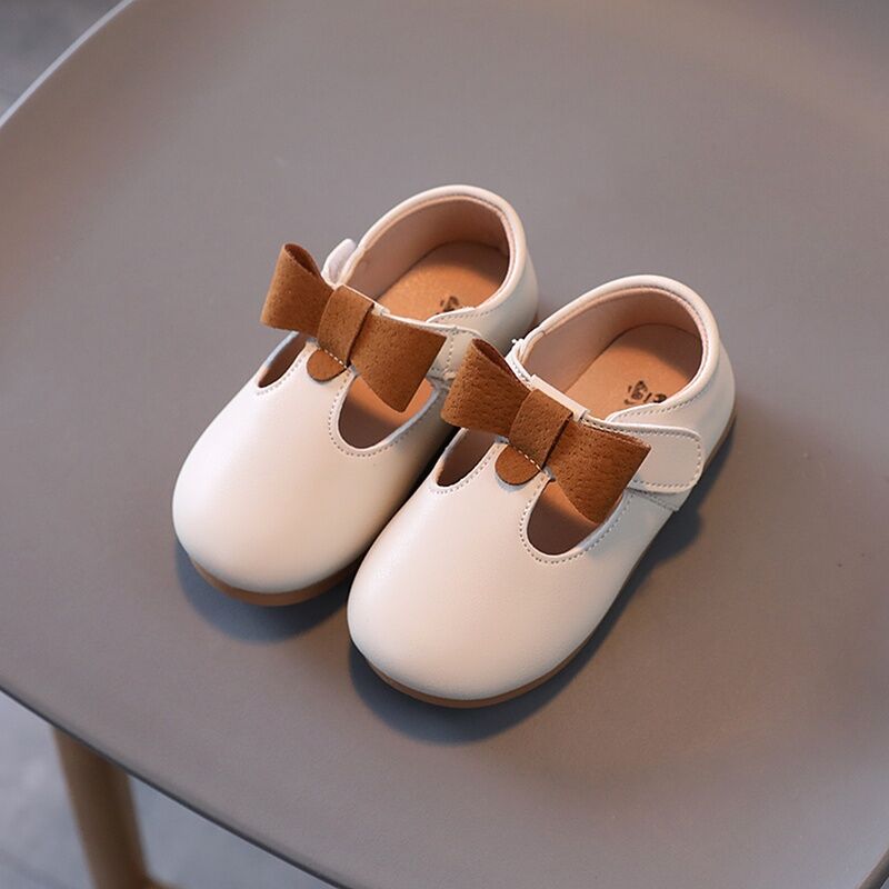 Giày Da Bé Gái Giày Công Chúa Màu Đen Mẫu Mới Xuân Thu 2022 Giày Một Lớp Trẻ Em Dễ Phối Giày Tập Đi Em Bé Nhỏ Đế Mềm thumbnail