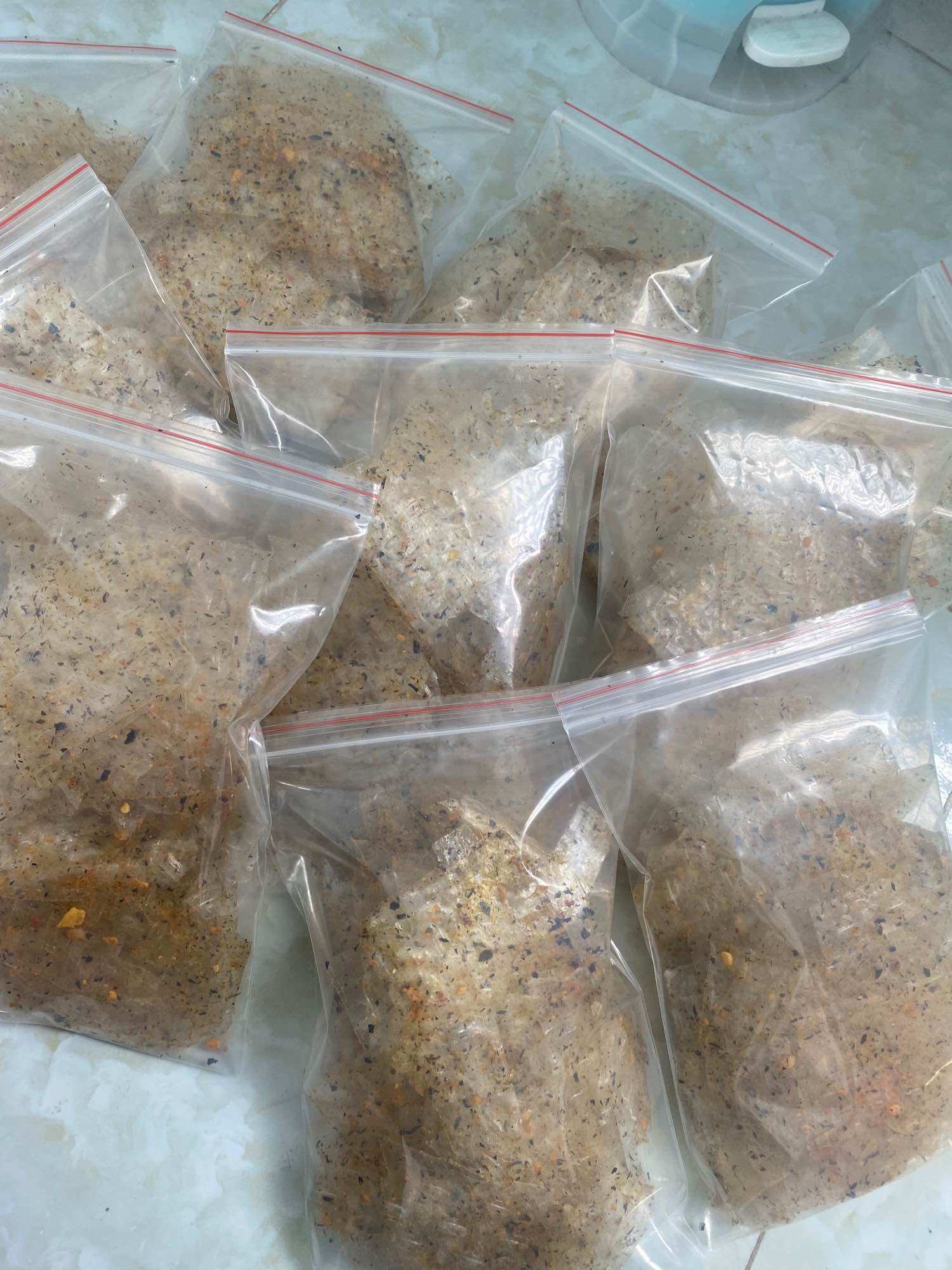 BÁNH TRÁNG RONG BIỂN CHÁY TỎI
