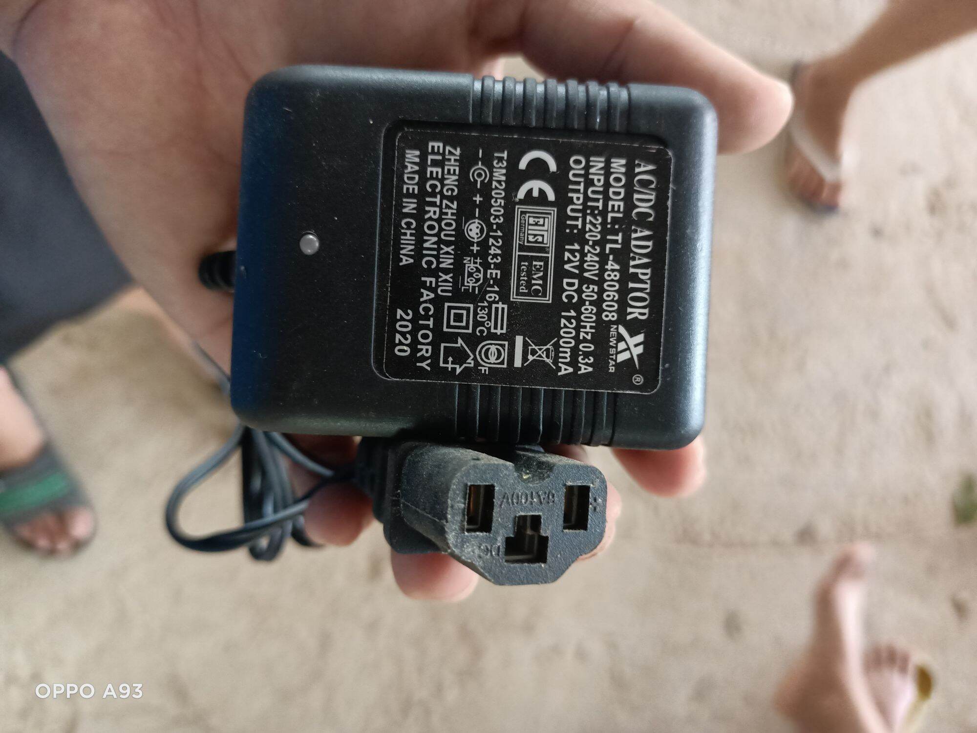 Sạc, nạp ác quy 12v tự ngắt khi đầy bình thuoc sâu,