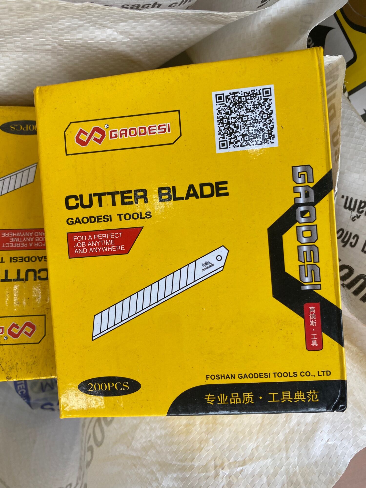 Hộp 200 lưỡi dao cao cấp Gaodesi