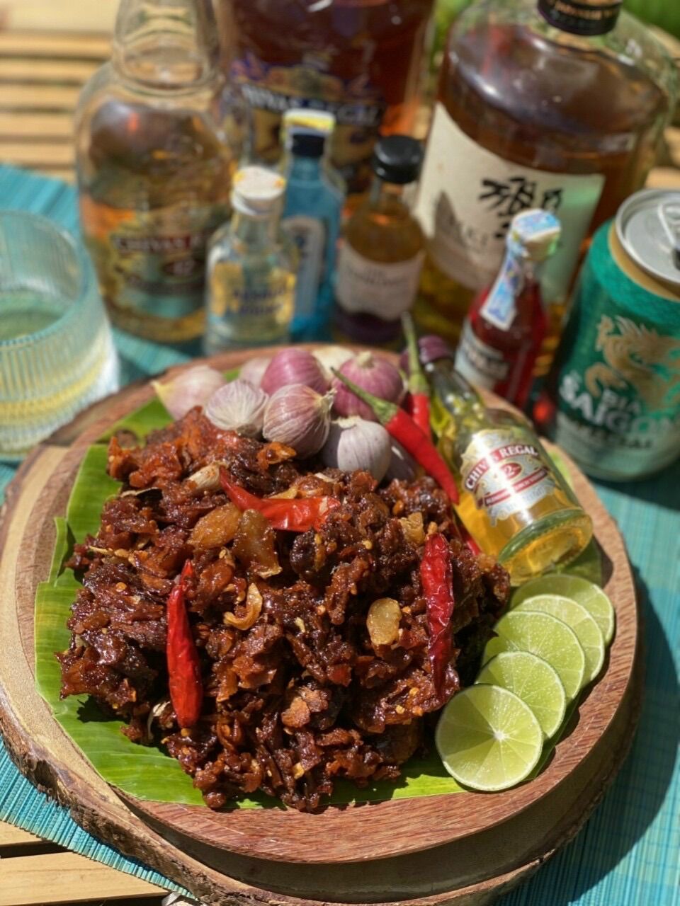 Khô heo cháy tỏi ly son