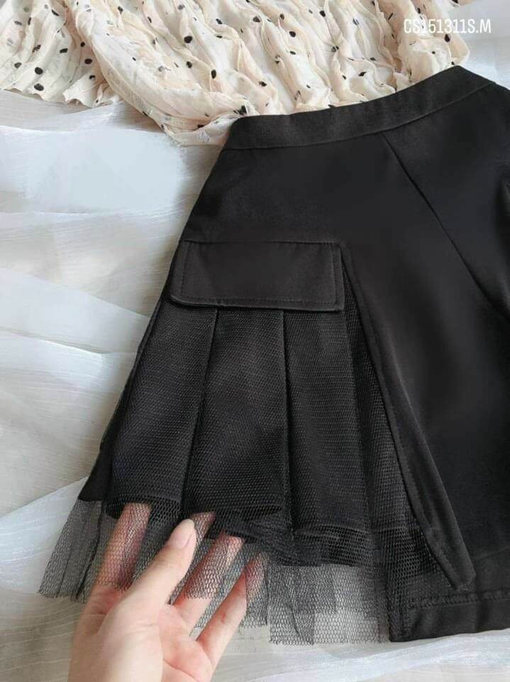 Quần đùi giả váy xoè phối ren