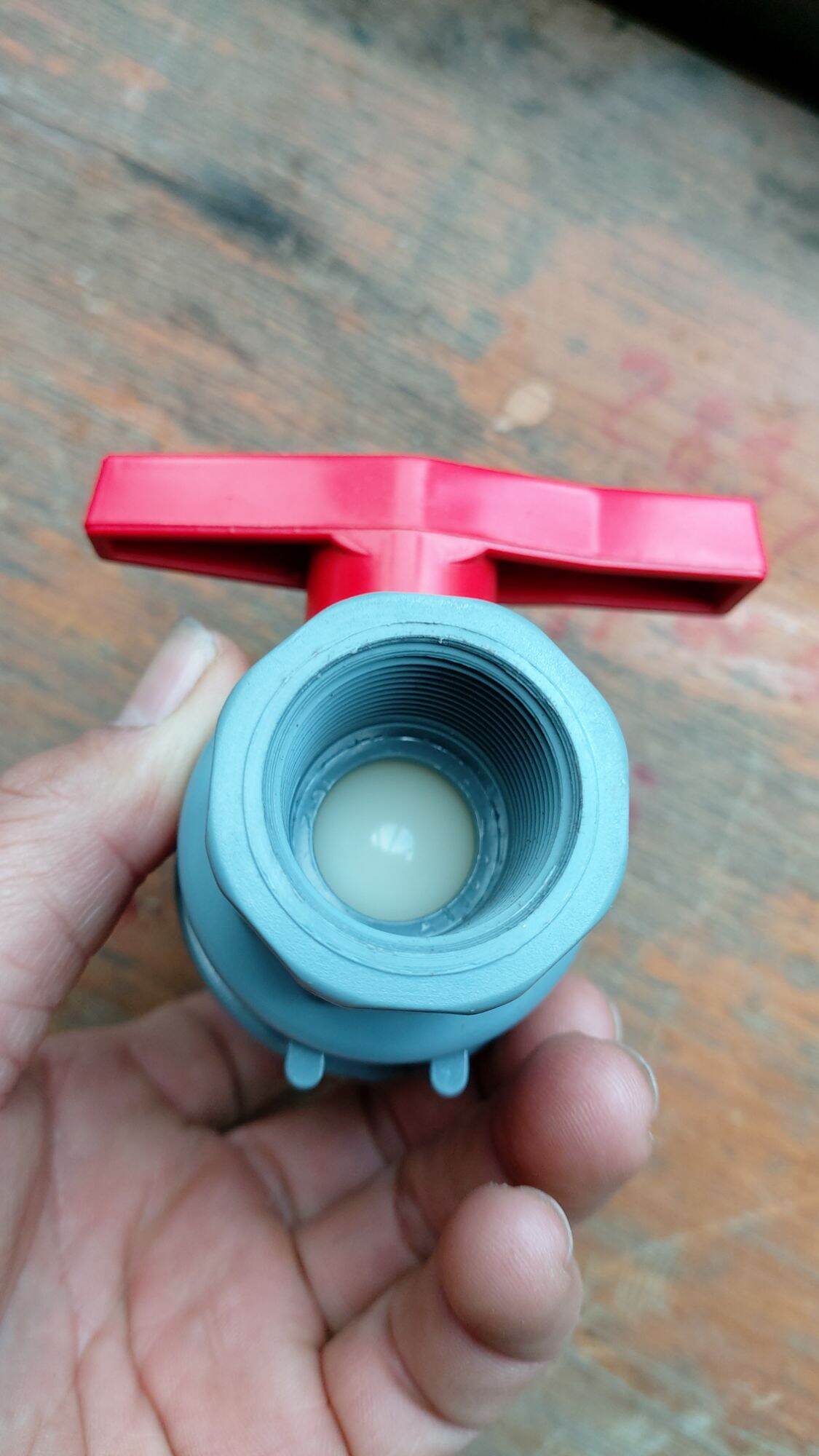 bộ gồm 6 van khóa nước pvc ren trong phi 27