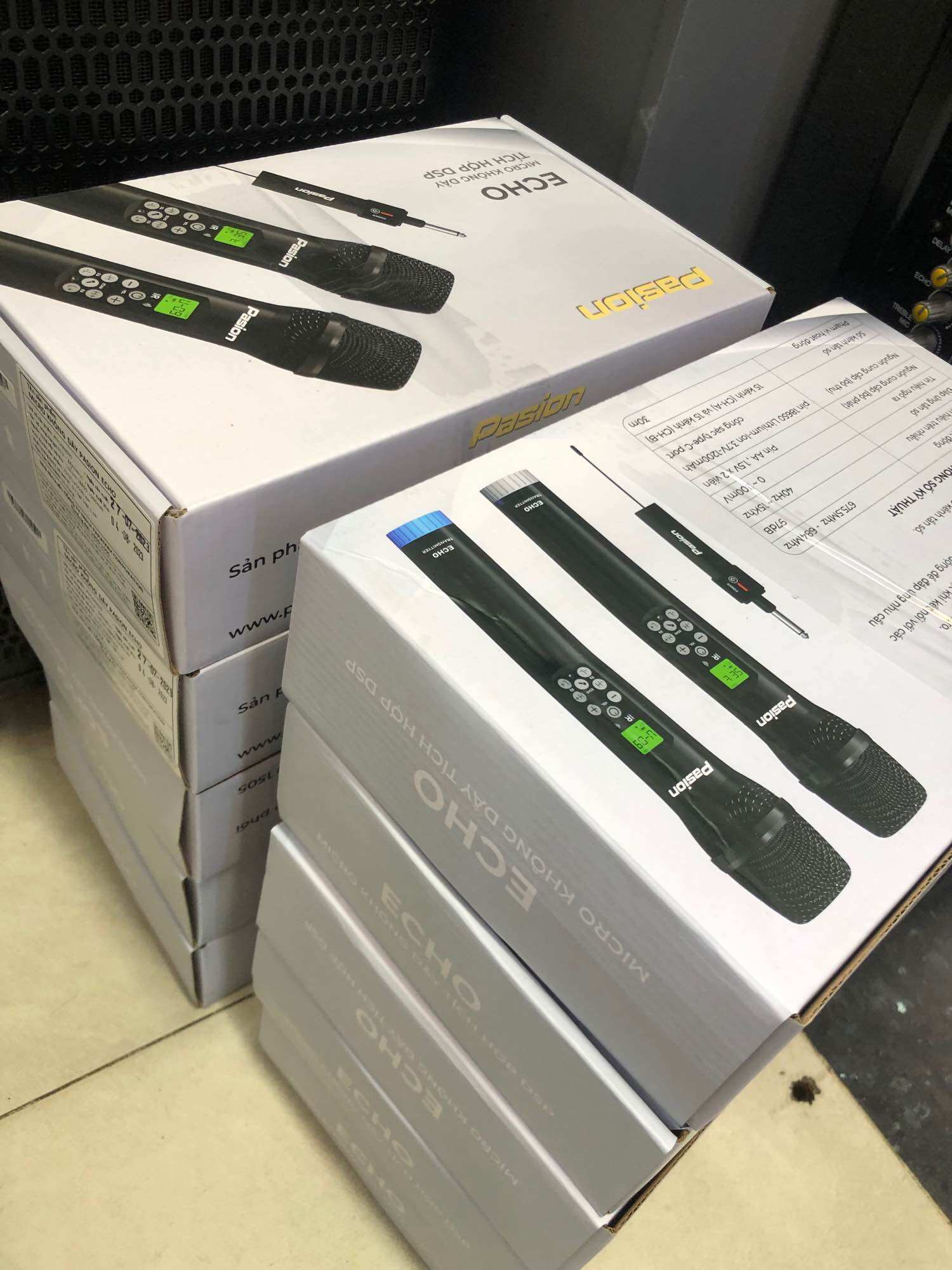 Micro karaoke không dây DSP Paramax Pasion Echo (Dòng micro cực hay, chống hú, tương thích Bose, JBL, Sony)