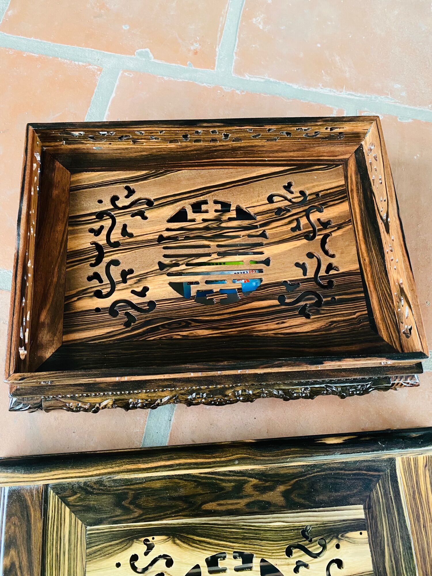 Khay trà gỗ mun để bàn phòng khách