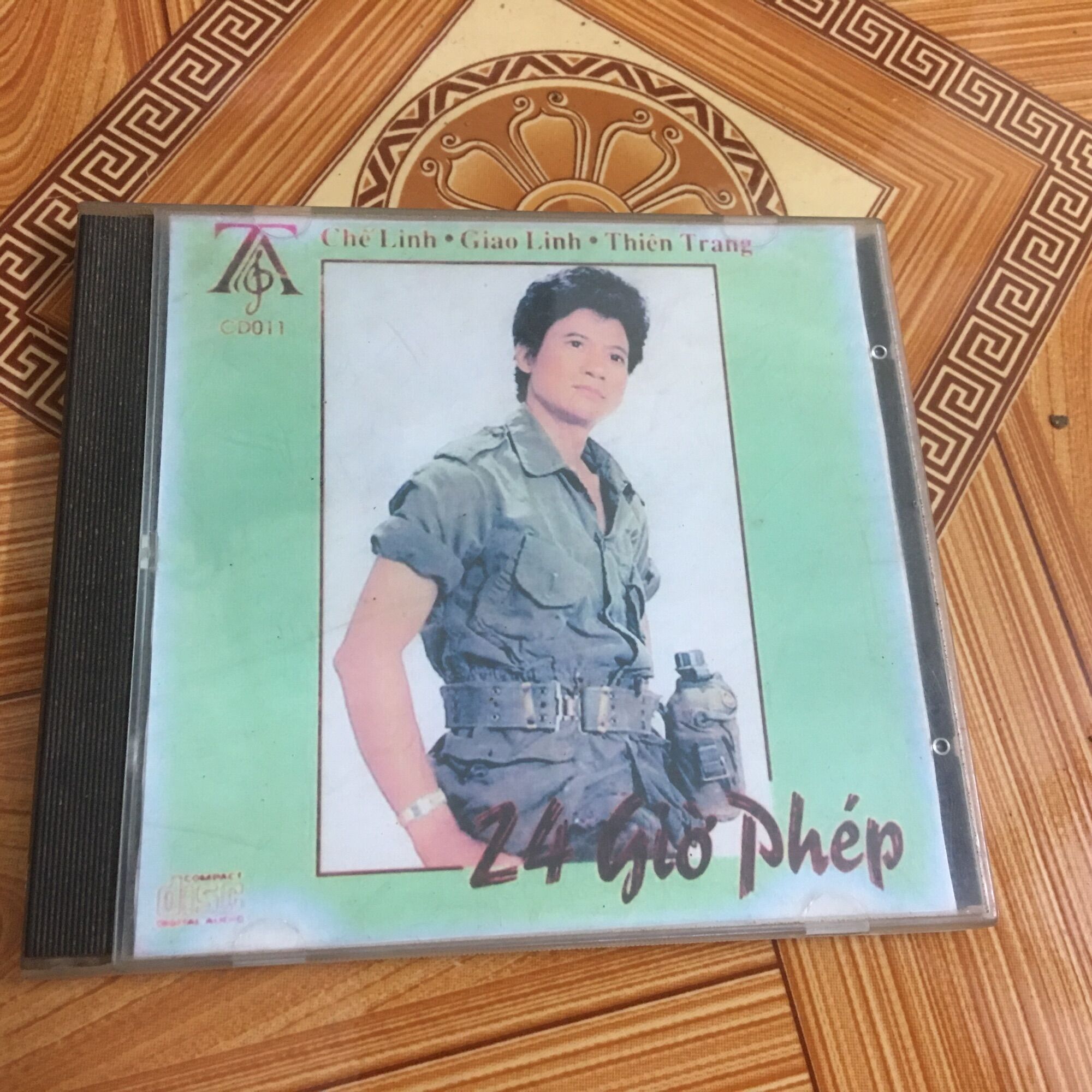 Bộ 2 đĩa CD