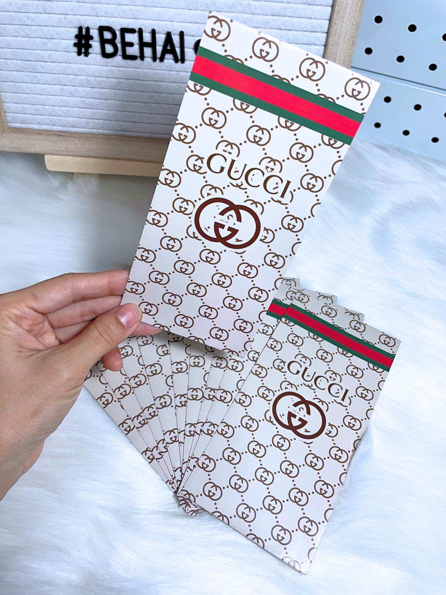 Bao lì xì luxury Gucci