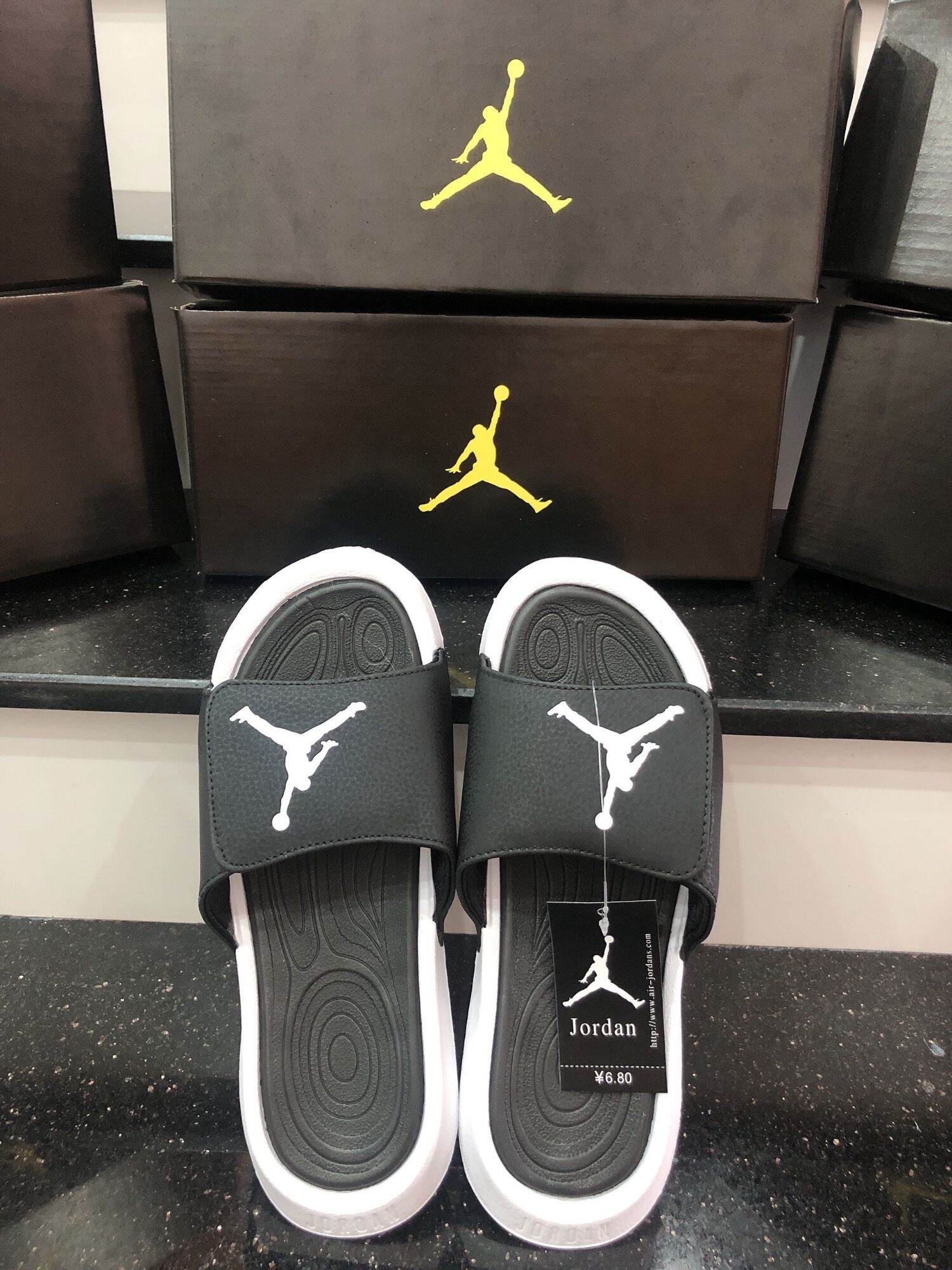 [HCM]Dép jordan Đen Trắng