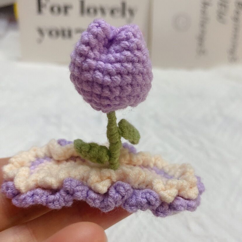 Kẹp tóc hoa tulip bằng len handmade
