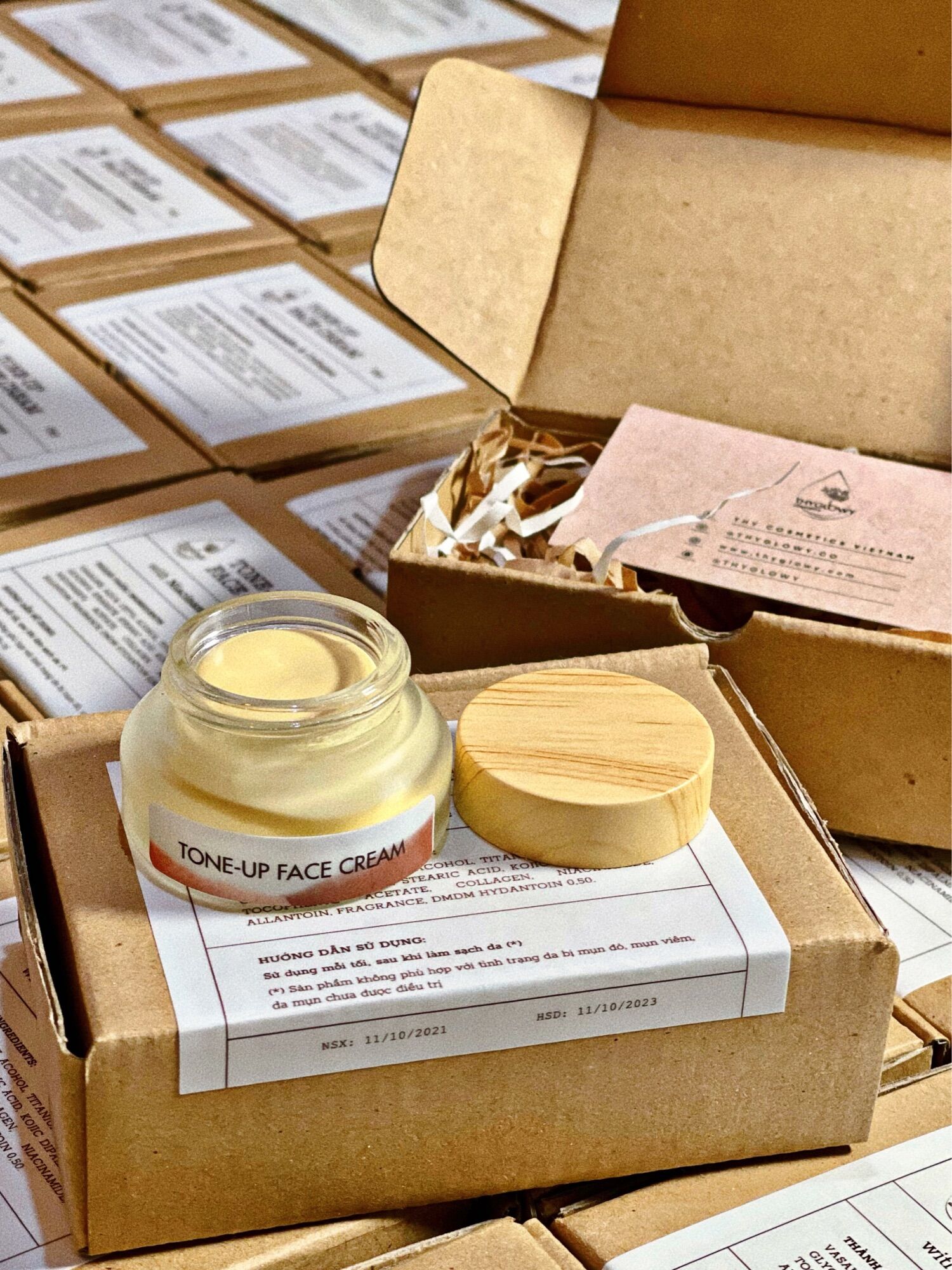 Tone-up face cream - kem dưỡng trắng da mặt