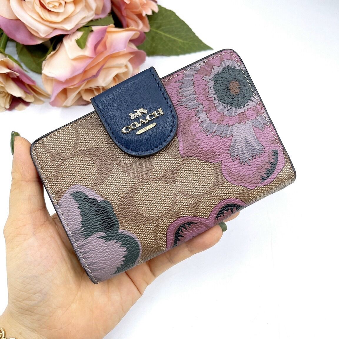 Ví ngắn coach mẫu mới