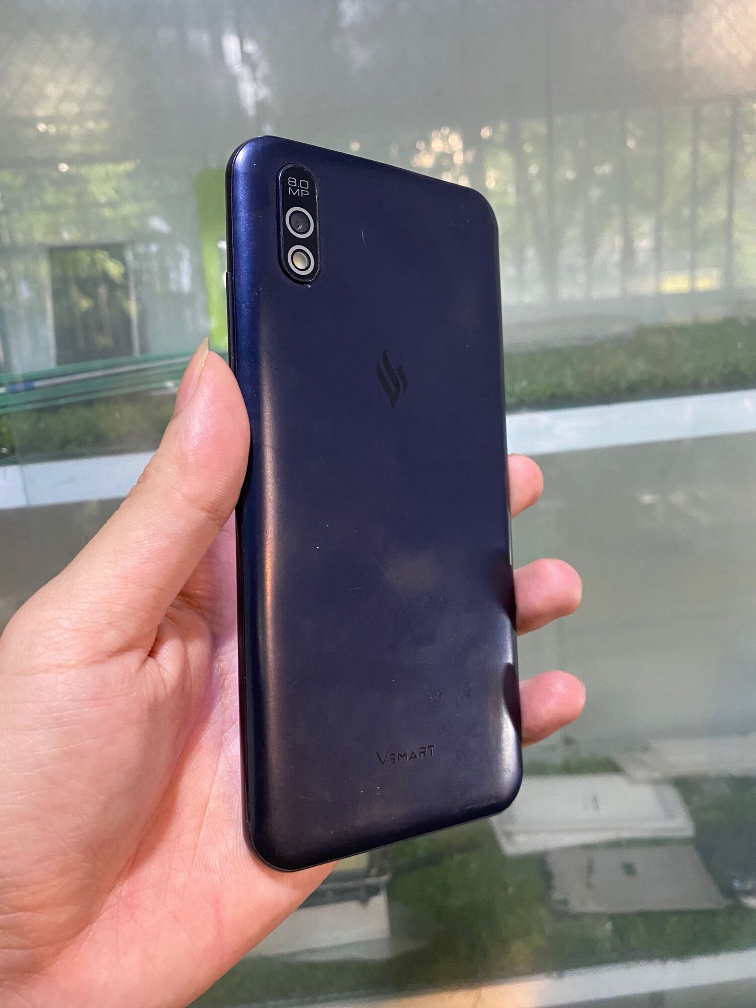 Điện thoại vsmart bee3