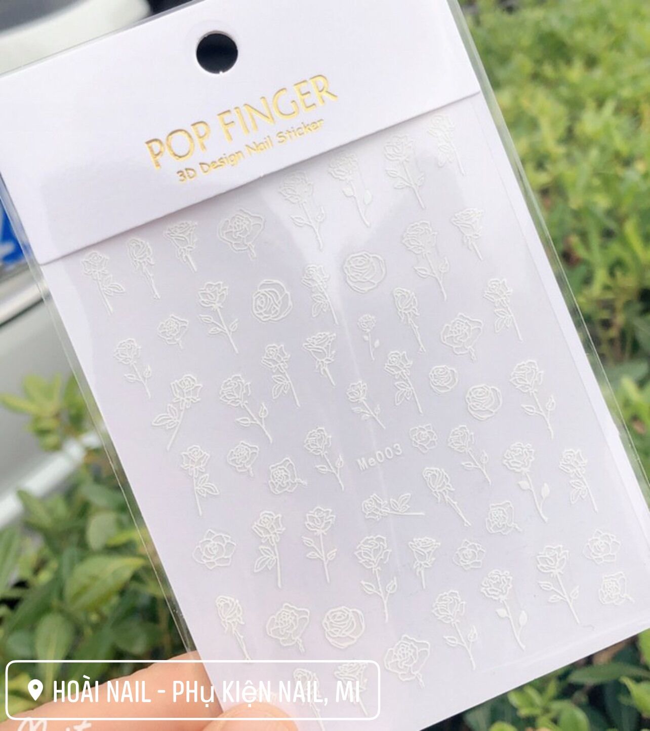 Sticker hoa hồng đen dán móng tay