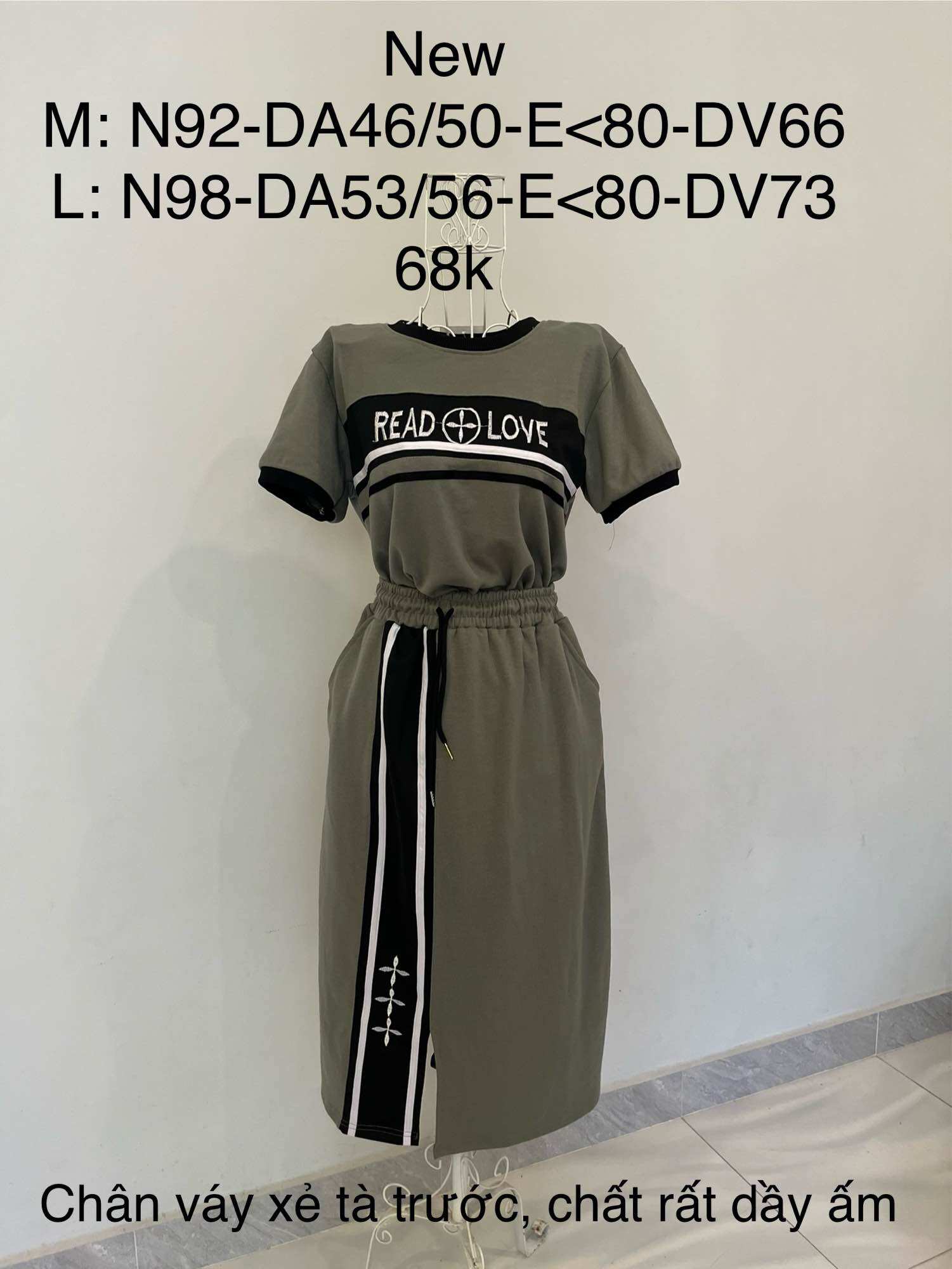 Set áo ngắn chân váy xẻ tà