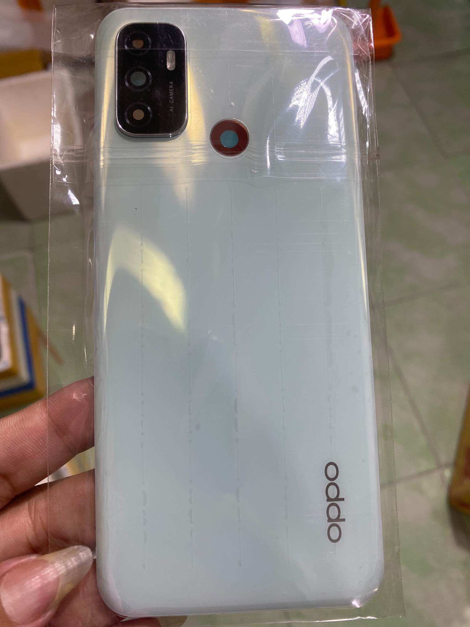 Vỏ oppo A53 có luôn khay sim và kính camera sau zin new