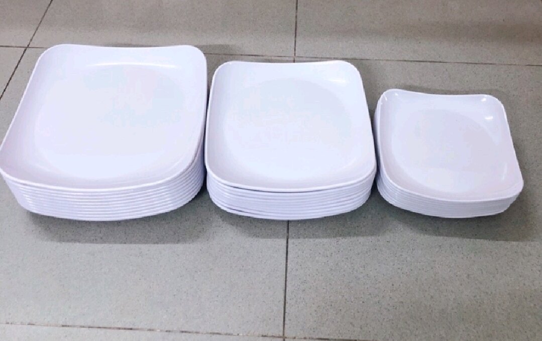 Đĩa nhựa phíp vuông trắng Việt Nhật đủ size