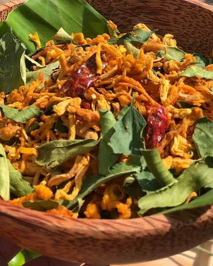 [HCM]cơm cháy lắc khô gà. 55k/500g