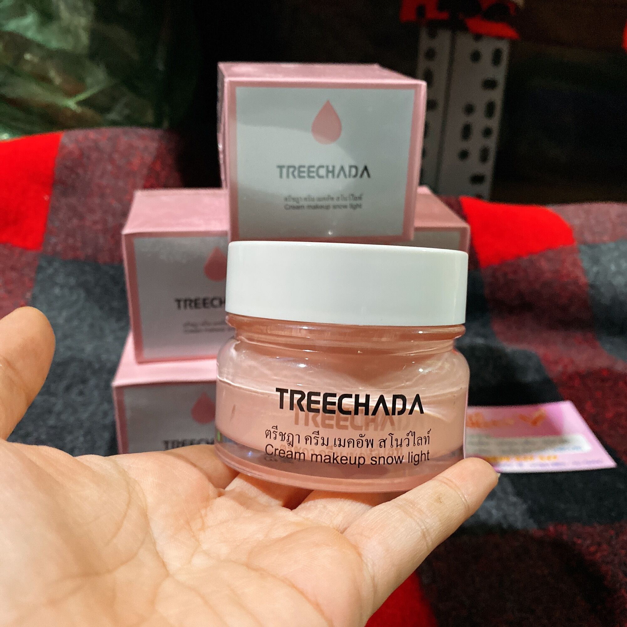 Kem TRANG ĐIỂM MAKEUP TREECHADA Thái Lan Siêu Mịn và Trắng Da