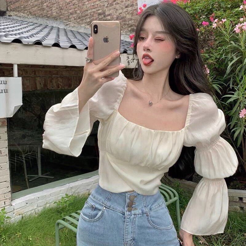 Áo cổ vuông tay loe BO1