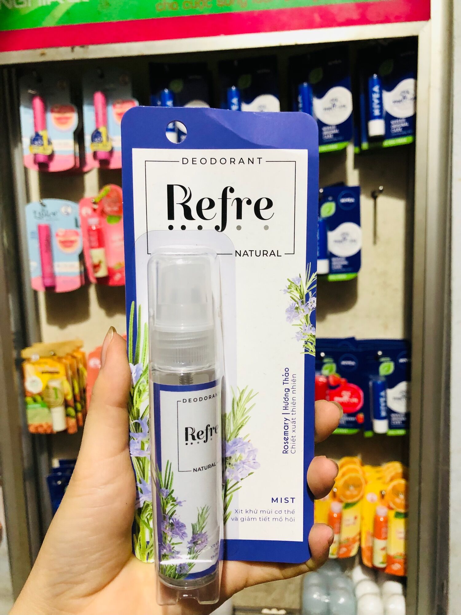 Xịt khử mùi chiết xuất từ thiên nhiên Refre Natural 30ml hương thảo thư giãn