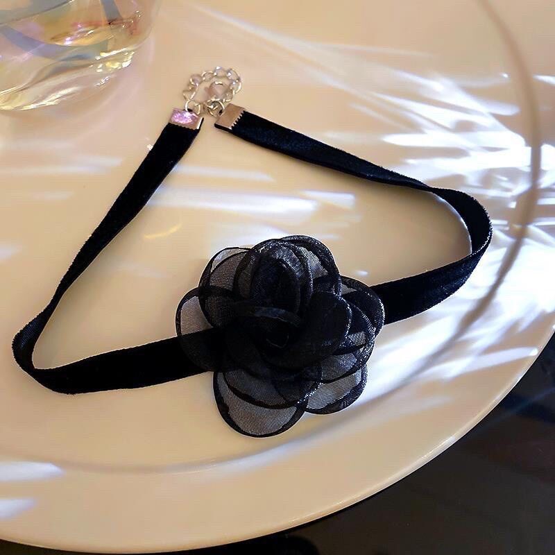 Vòng cổ choker hoa voan