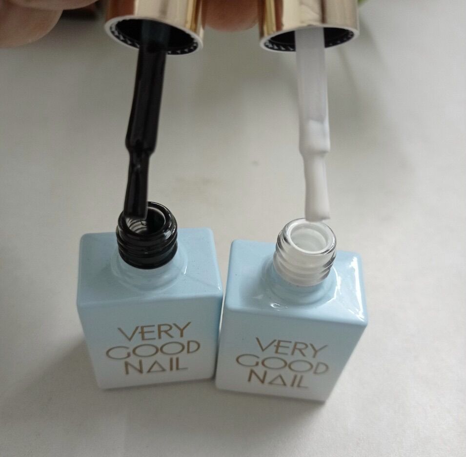 Sơn nứt đen trắng very good nail