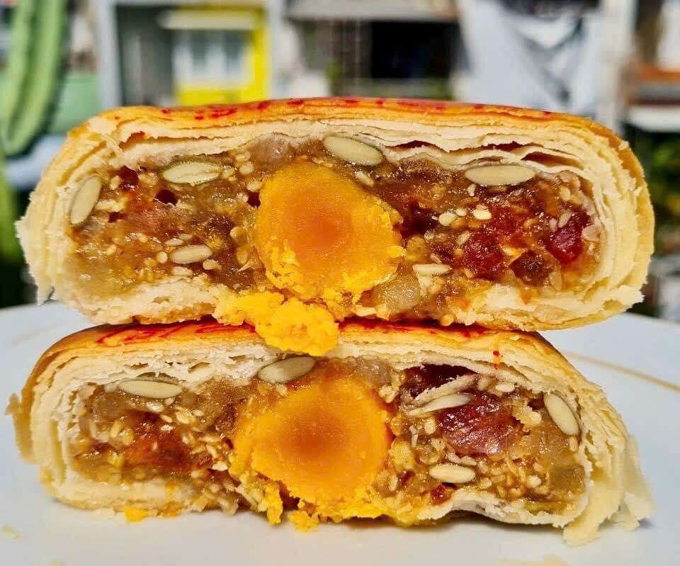 Bánh trung thu Tân Dân Lợi