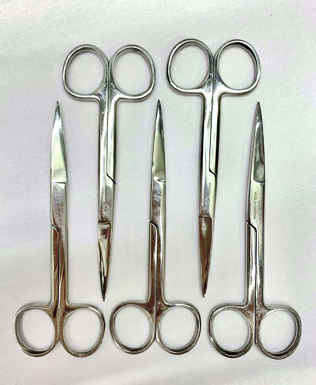 Kéo inox có loại mũi thẳng và mũi cong dài 10,5cm, kéo tốt của Pakistan