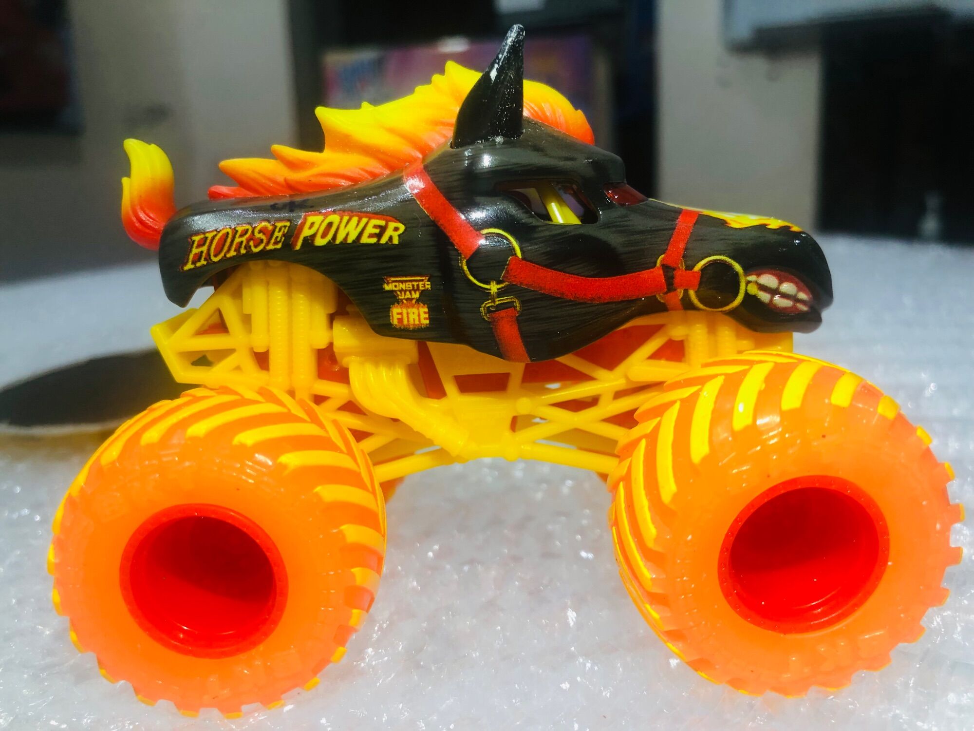 Xe Monster Jam các mẫu ngựa size 1:64