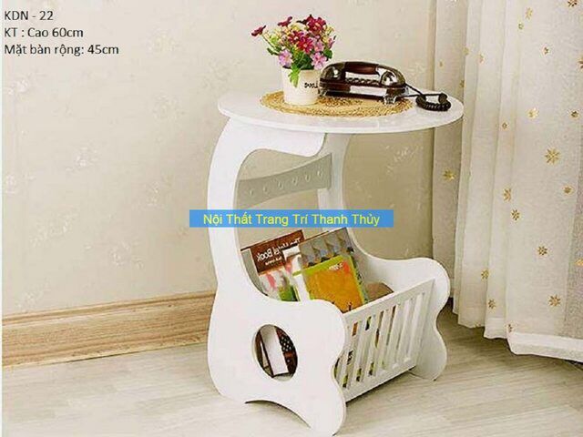 Bàn tròn đọc sách báo
