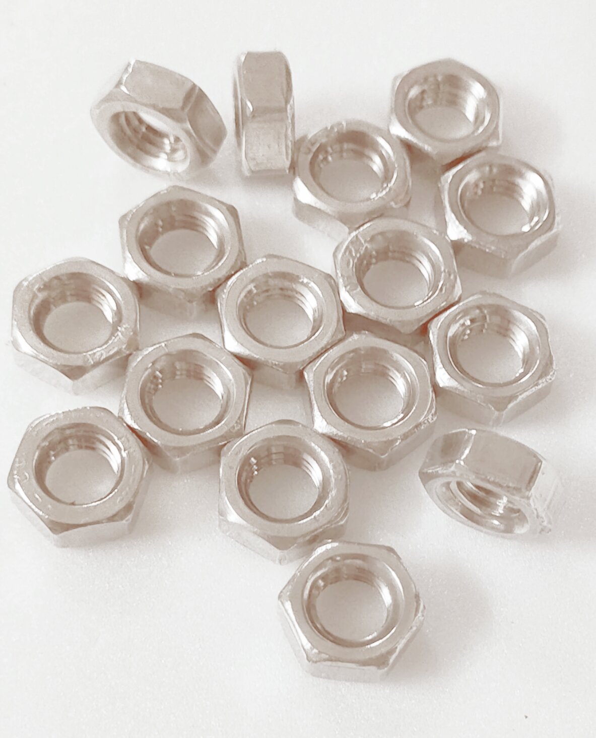 Tán inox không hít 4Ly x10 con....