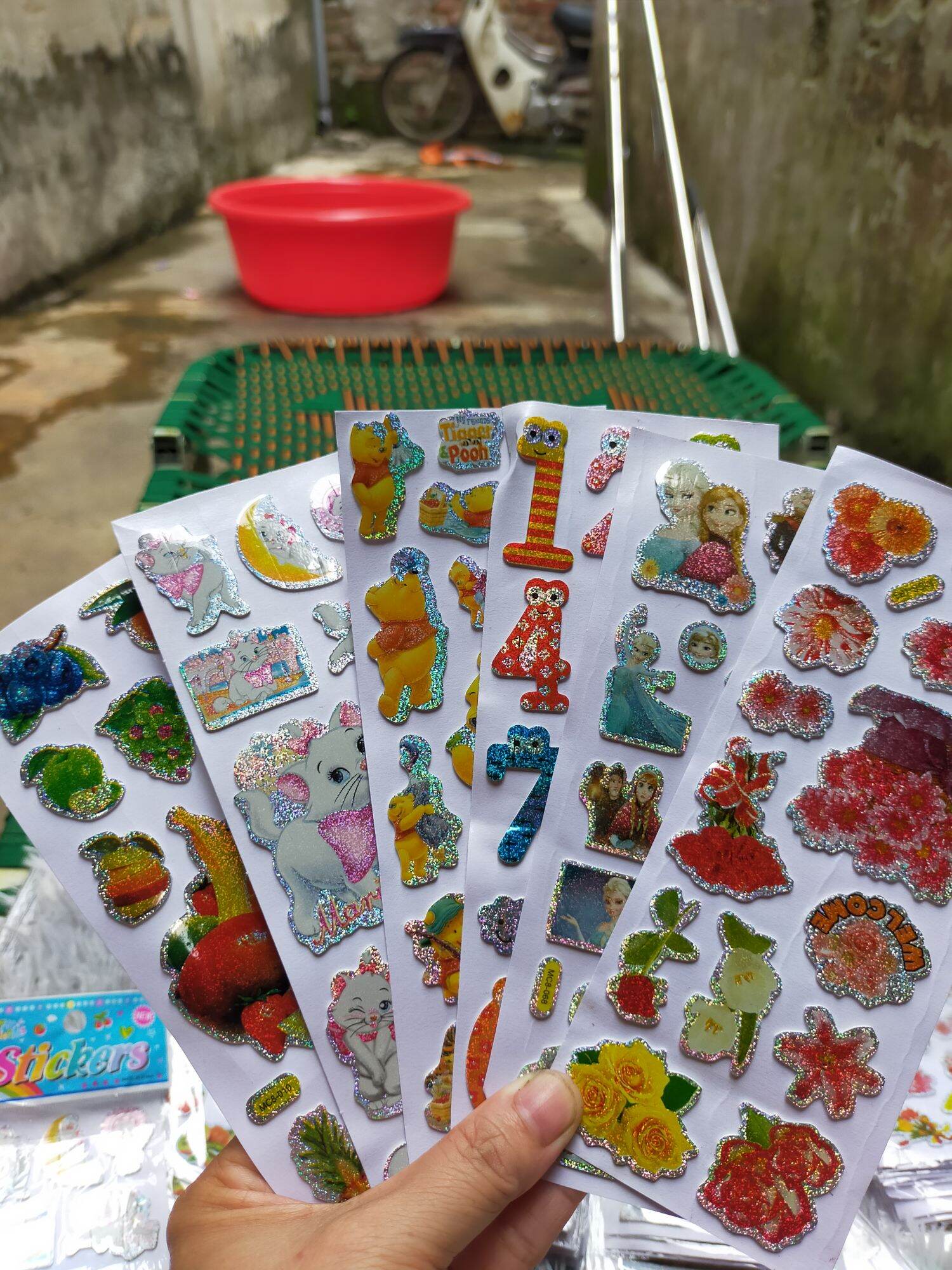 Combo 10 tờ dán nổi sticker điện thoại đủ hình