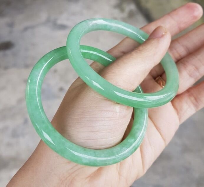 Vòng cẩm thạch xanh cao cấp