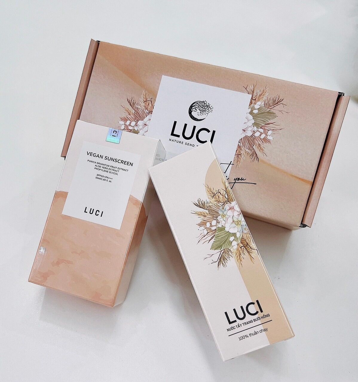 Kem chống nắng Luci thuần chay tặng tẩy trang 100ml