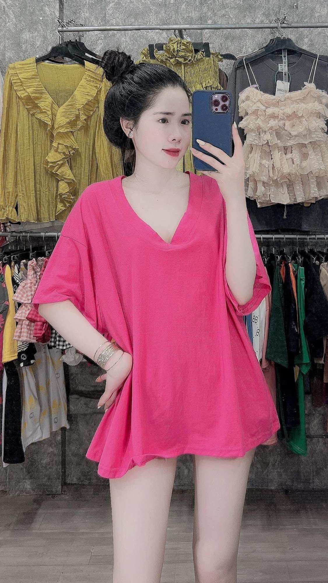 Áo thun chất cotton su form rộng tay lỡ - cổ tim trơn